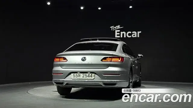 Volkswagen Arteon 2019 — Photo 9/20