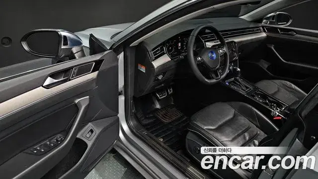 Volkswagen Arteon 2019 — Photo 11/20