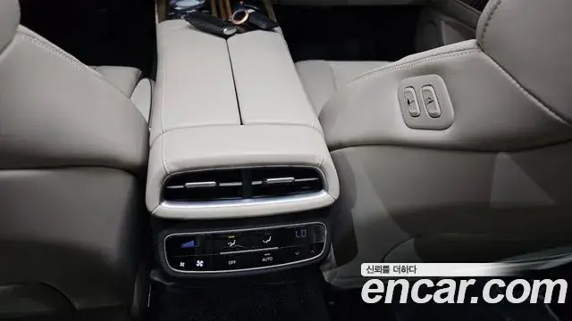 Genesis G80 2020 — Photo 18/36