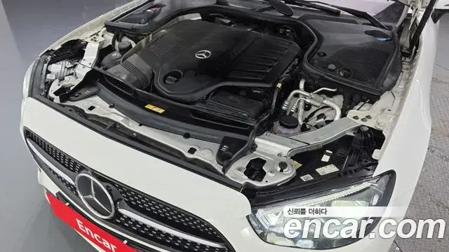 Mercedes-Benz E-Class 2021 — Фото 6/20