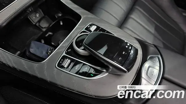 Mercedes-Benz E-Class 2021 — Şəkil 9/33