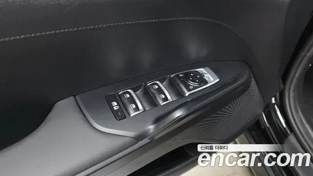 Kia K5 2024 — ფოტო 7/33