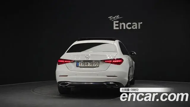 Mercedes-Benz C-Class 2022 — Şəkil 24/32