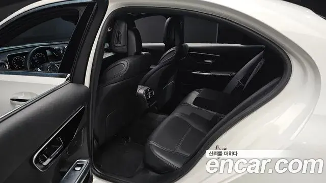 Mercedes-Benz C-Class 2022 — Şəkil 7/32