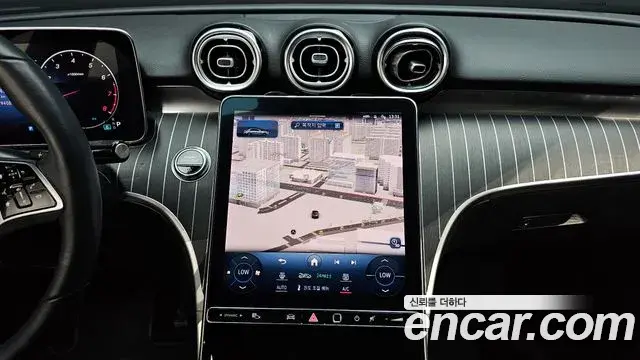 Mercedes-Benz C-Class 2022 — Şəkil 32/32