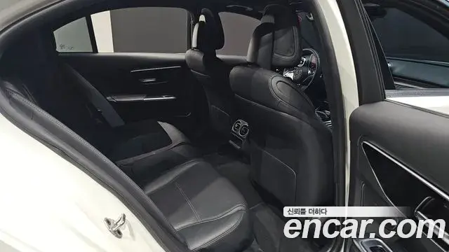 Mercedes-Benz C-Class 2022 — Şəkil 12/32