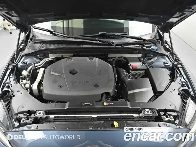 Volvo S60 2019 — Şəkil 8/19