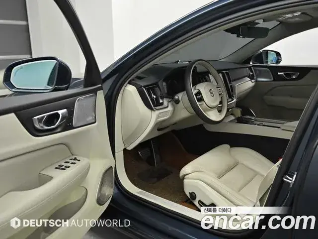 Volvo S60 2019 — Şəkil 17/19