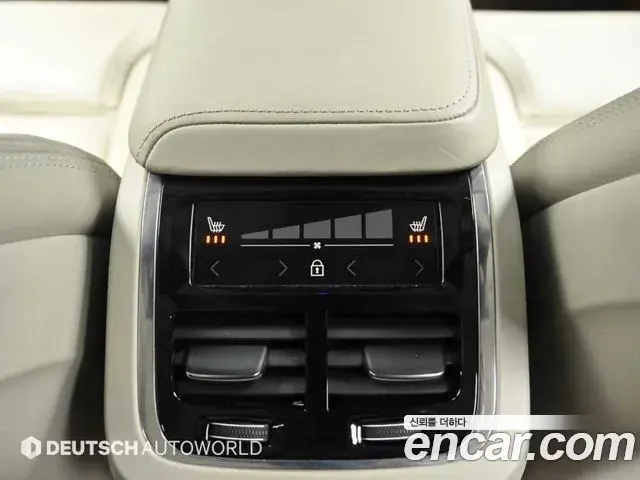 Volvo S60 2019 — Şəkil 13/19
