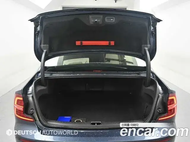 Volvo S60 2019 — Şəkil 5/19