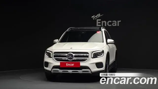 Mercedes-Benz GLB-Class 2021 — Фото 3/20