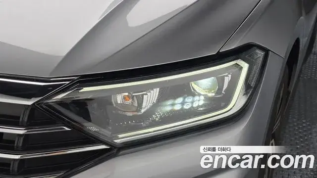 Volkswagen Jetta 2021 — Şəkil 29/37