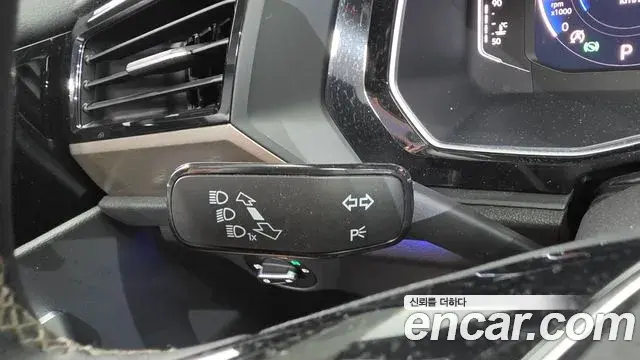 Volkswagen Jetta 2021 — Şəkil 17/37