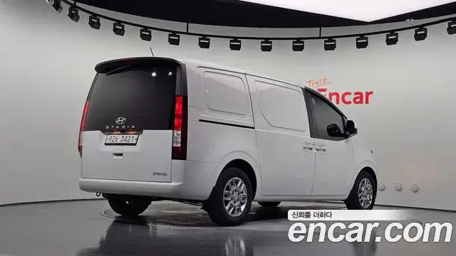 Hyundai Staria 2021 — Photo 29/30