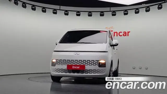 Hyundai Staria 2021 — Photo 22/30