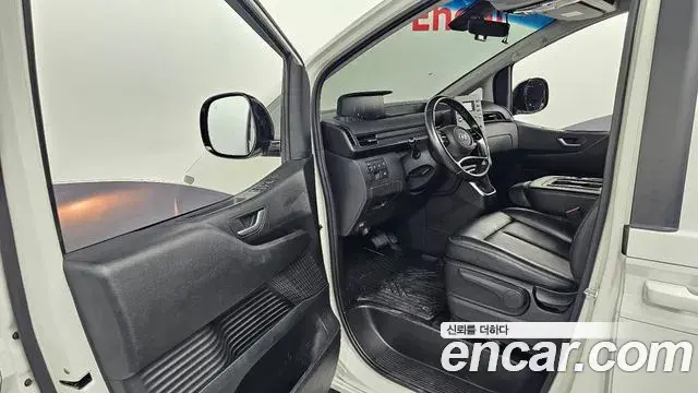 Hyundai Staria 2021 — Photo 30/30