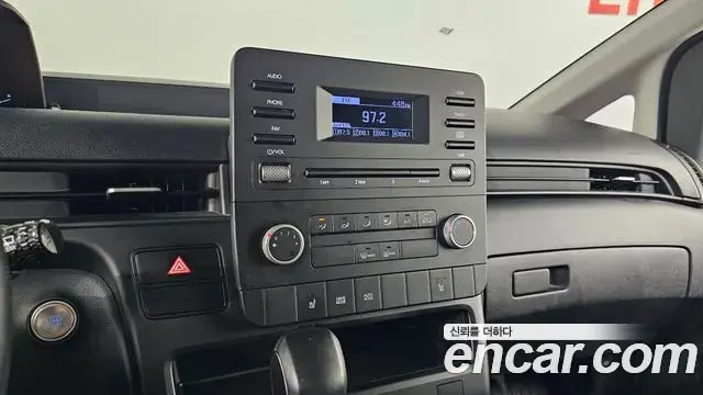 Hyundai Staria 2021 — Photo 16/30
