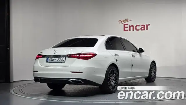 Mercedes-Benz C-Class 2025 — Фото 2/20
