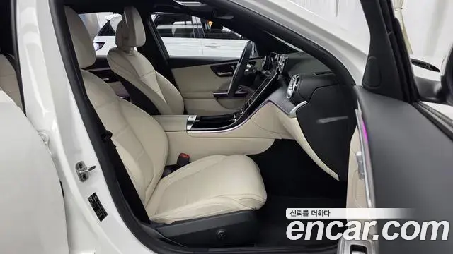 Mercedes-Benz C-Class 2025 — Фото 11/20