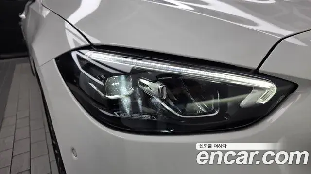 Mercedes-Benz C-Class 2025 — ფოტო 11/33
