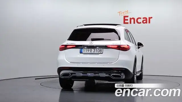 Mercedes-Benz GLC-Class 2023 — Şəkil 24/33