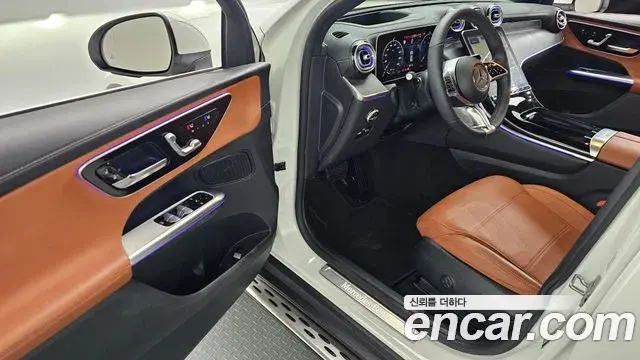 Mercedes-Benz GLC-Class 2023 — Şəkil 10/33