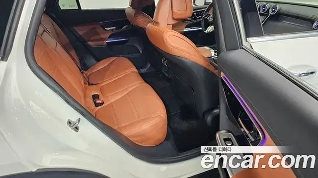 Mercedes-Benz GLC-Class 2023 — Şəkil 9/33