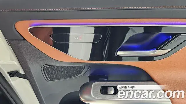 Mercedes-Benz GLC-Class 2023 — Şəkil 8/33