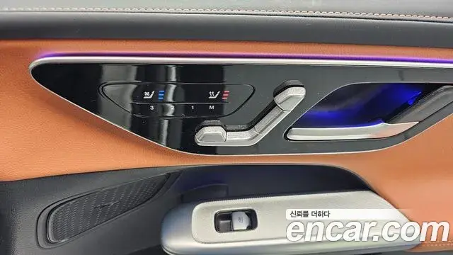Mercedes-Benz GLC-Class 2023 — Şəkil 1/33