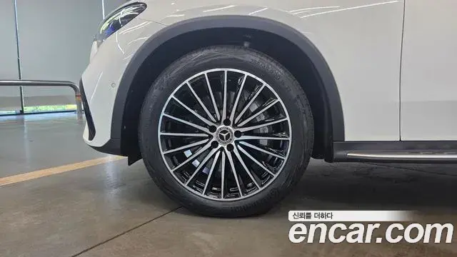 Mercedes-Benz GLC-Class 2025 — Фото 4/20