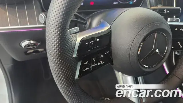 Mercedes-Benz GLC-Class 2025 — Фото 17/20