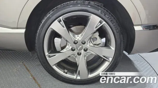 Genesis GV80 2020 — Şəkil 13/32