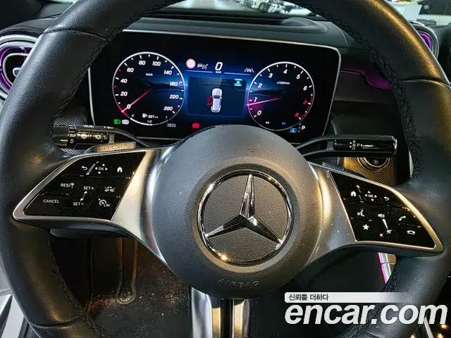 Mercedes-Benz GLC-Class 2025 — Şəkil 16/17
