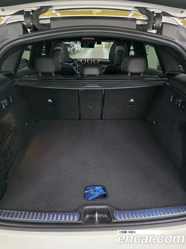 Mercedes-Benz GLC-Class 2025 — Şəkil 9/17