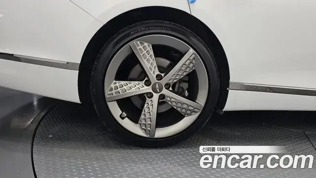Genesis G80 2021 — ფოტო 18/30