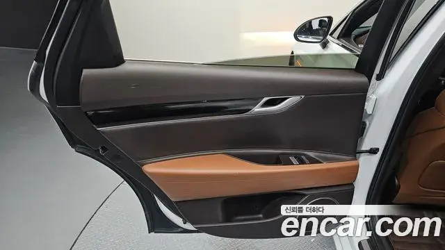 Genesis G80 2021 — ფოტო 30/30