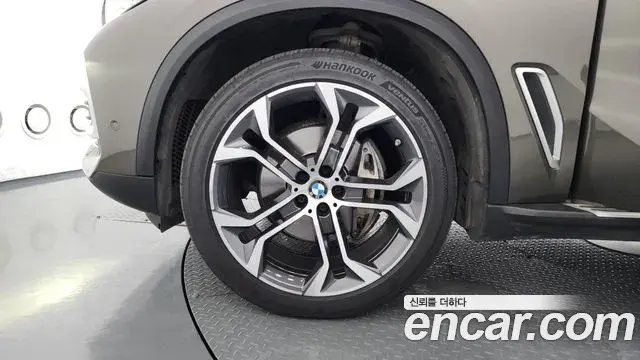 BMW X5 2023 — Şəkil 10/20