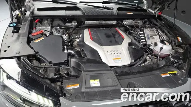 Audi SQ5 2021 — Şəkil 17/35