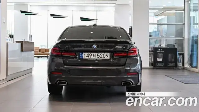 BMW 5 Series 2022 — Şəkil 19/20