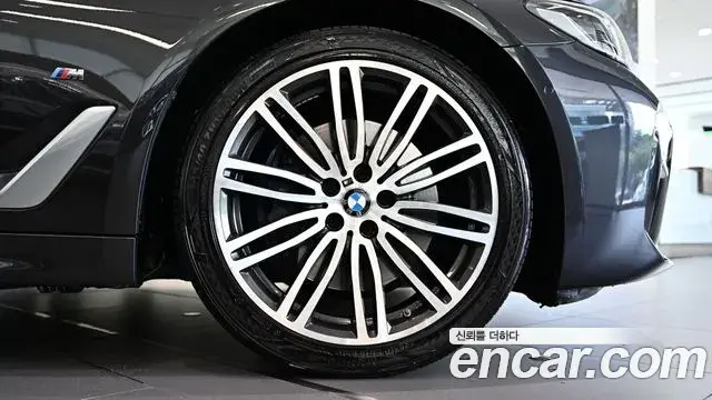 BMW 5 Series 2022 — Şəkil 6/20