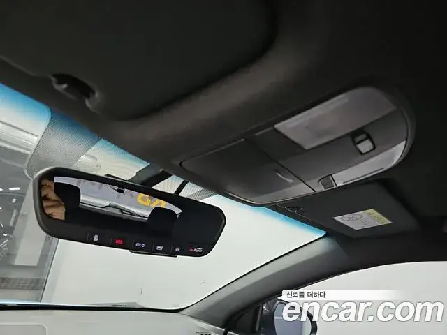 Hyundai Veloster 2020 — Photo 11/18