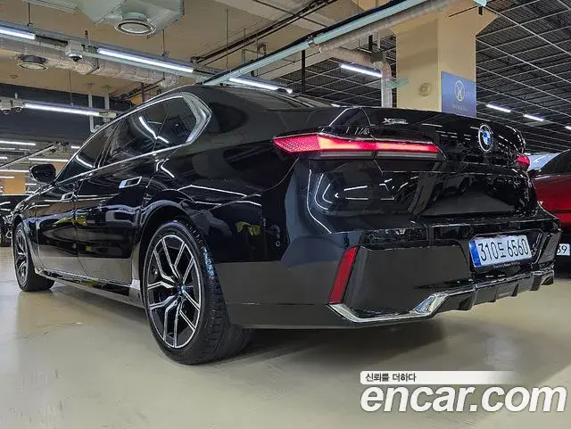 BMW 7 Series 2025 — Şəkil 1/20