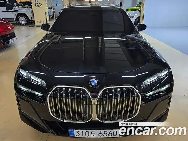 BMW 7 Series 2025 — Şəkil 11/20