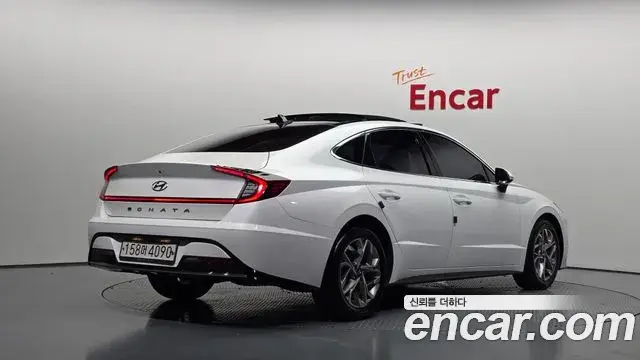 Hyundai Sonata 2019 — Фото 2/20