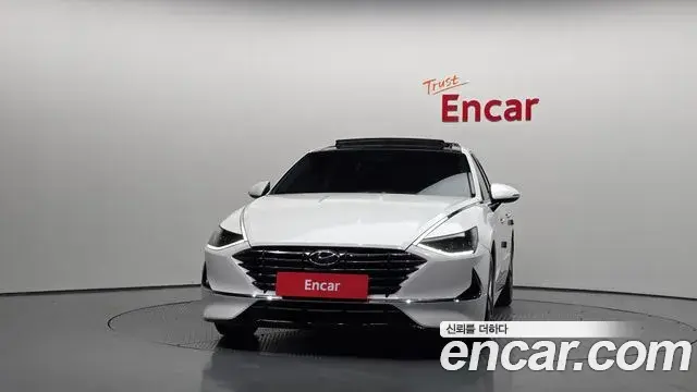 Hyundai Sonata 2019 — Фото 3/20