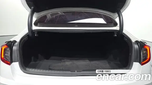 Hyundai Sonata 2019 — Фото 20/20