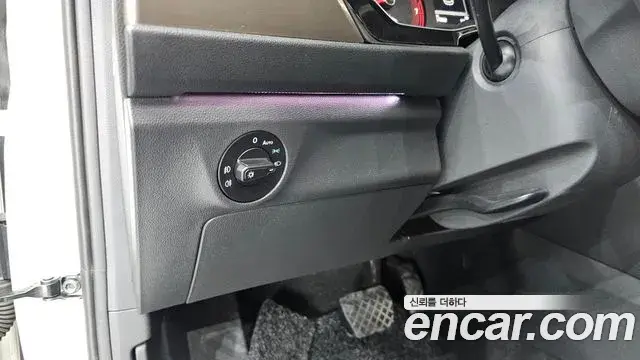 Volkswagen Jetta 2020 — ფოტო 21/36