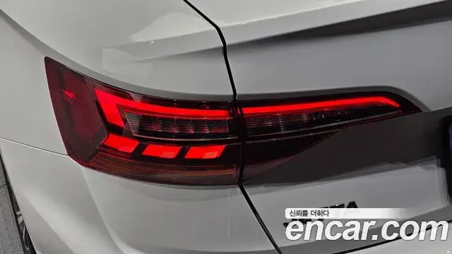 Volkswagen Jetta 2020 — ფოტო 27/36