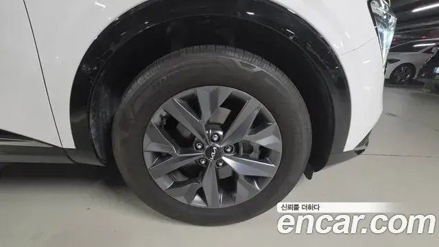 Kia Sportage 2022 — Şəkil 13/18