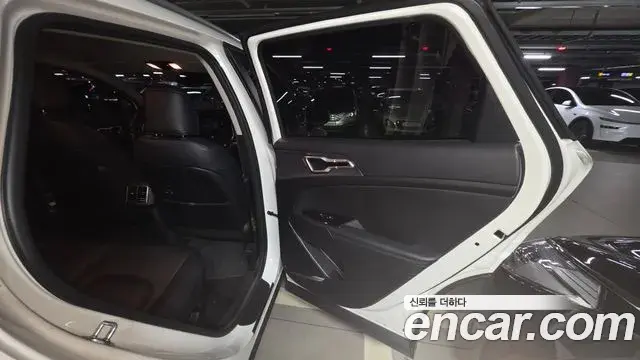 Kia Sportage 2022 — Şəkil 15/18